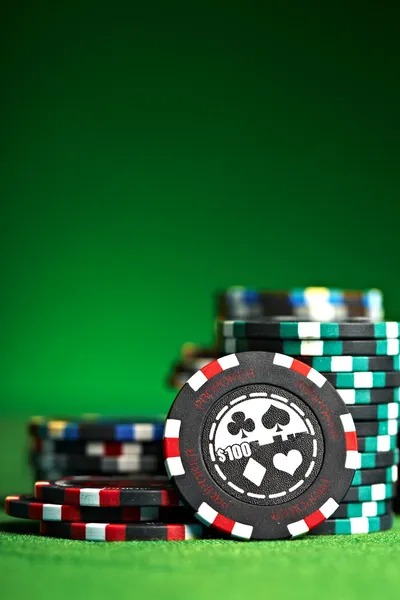 Live baccarat table on mobile phone